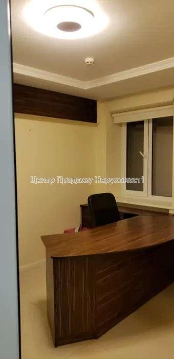 Фото Продам офіс на червоній лінії, метро Ботанічний Сад17