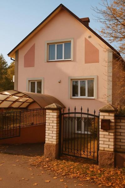 Продам 2-поверховий будинок