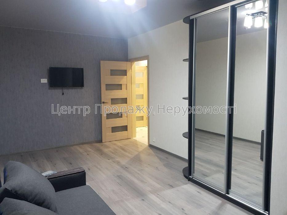 Фото Продам квартиру  ЖК «Миру4» біля метро Комфортний 5й поверх1