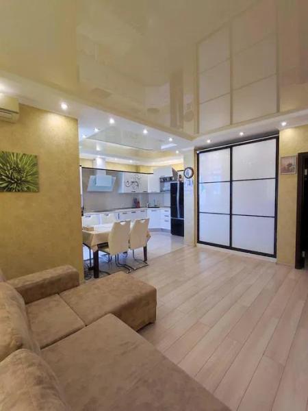 Продам 3-кімнатну квартиру