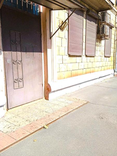 Продам офісне приміщення