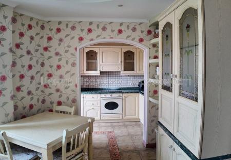 Продам 3-кімнатну квартиру