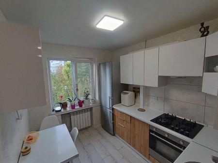 Продам 2-кімнатну квартиру