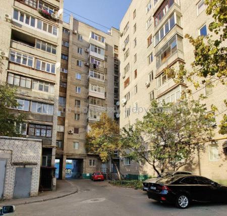 Продам 3-кімнатну квартиру