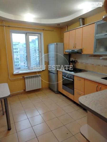 Продам 3-кімнатну квартиру