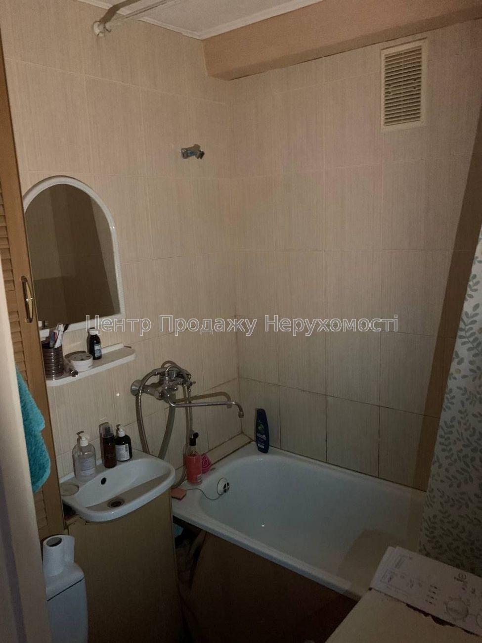 Фото Продам 1-кімнатну біля метро Лукьянівська7