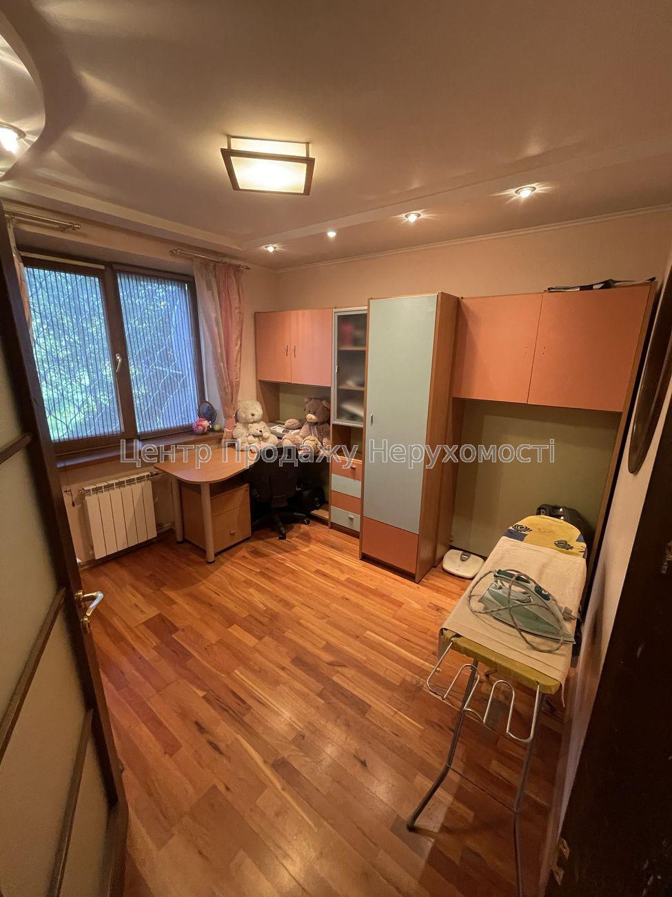 Фото Продається  2 кімнатна квартира з ремонтом  метро Олексіївська7