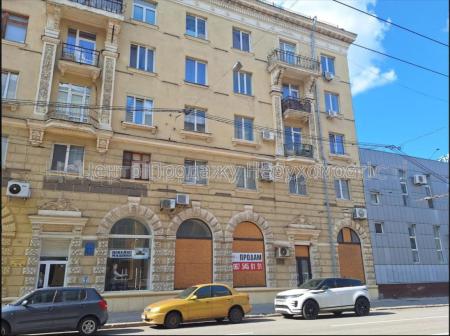 Продам приміщення вільного призначення