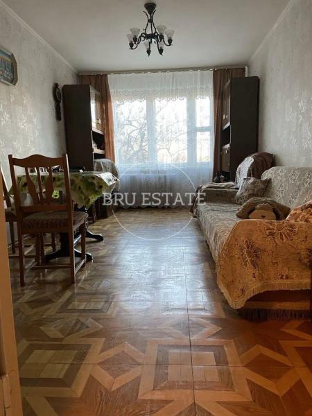 Продам 2-кімнатну квартиру