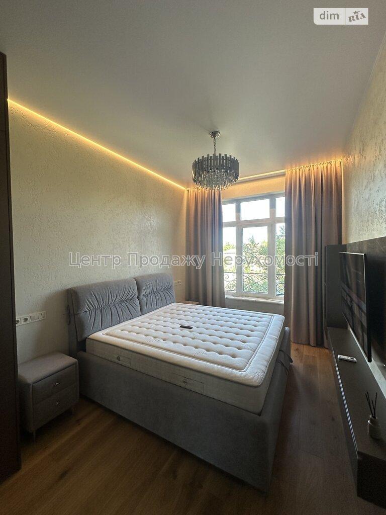 Фото Продаж квартири10