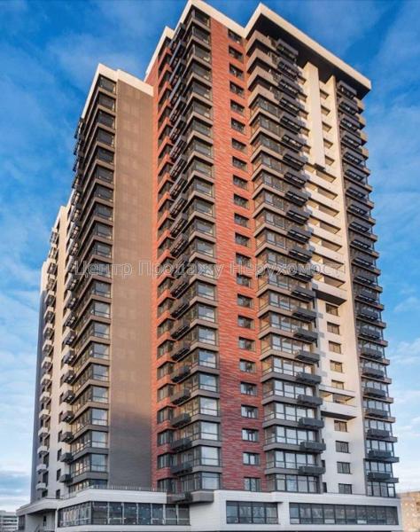 Продам 3-комнатную квартиру, ЖК&nbsp;West&nbsp;House
