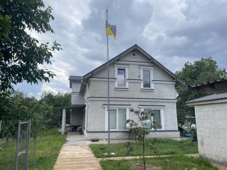 Здам 2-поверховий будинок