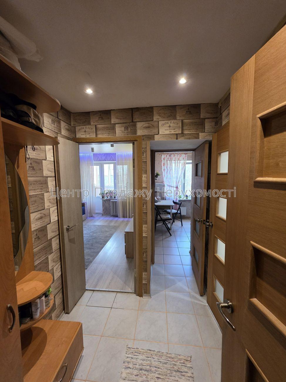 Фото Продаж 1-кімнатної квартири з ремонтом, ІВ7