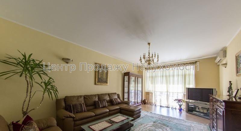 Фото Продаж квартири3