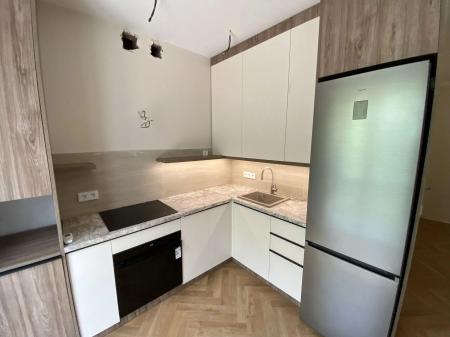 Продам 2-комнатную квартиру