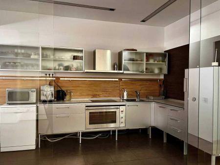 Продам 3-кімнатну квартиру