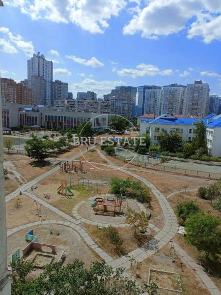 Продам 2-кімнатну квартиру