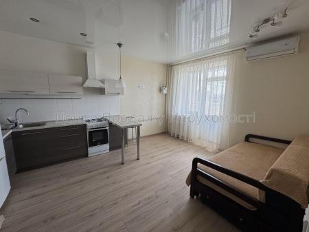 Продам квартиру-студію