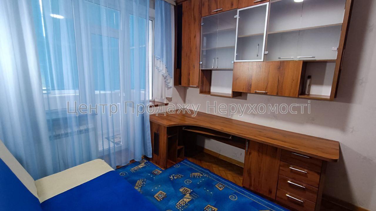 Фото Продам 3 к квартиру у центрі міста, з ремонтом, Q 89