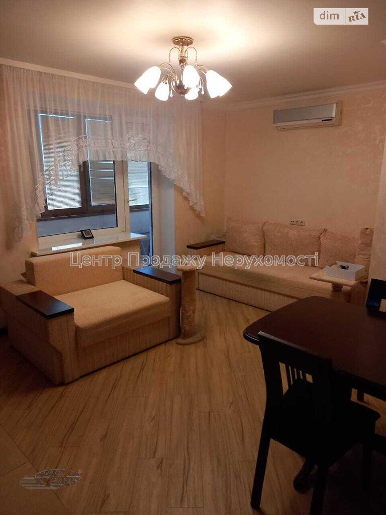 Фото Розкішна євродвушка з капремонтом у класичному стилі Павлівка2