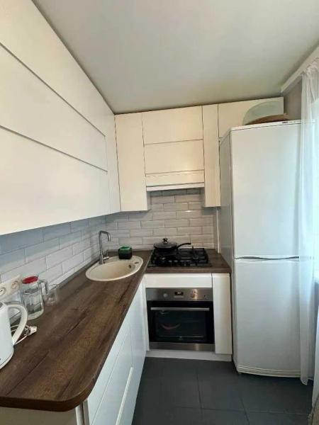 Продам 2-кімнатну квартиру