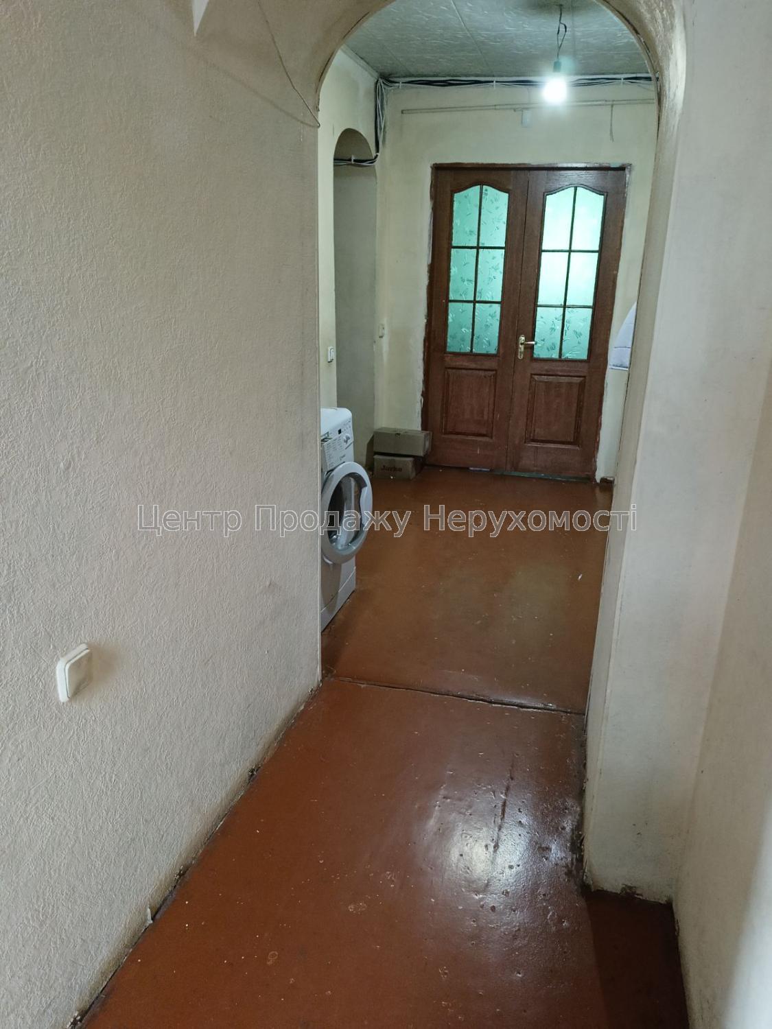 Фото Будинок для великої родини на мальвоничій околиці Харкова К814