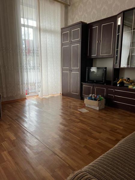Продам 4-комнатную квартиру