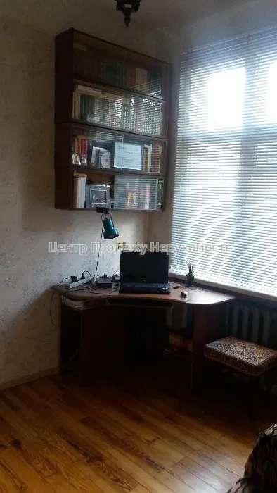 Фото Продаємо 2-х кімнатну сталінку,3