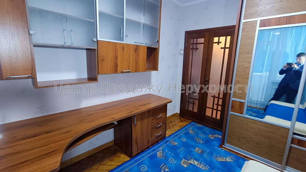 Фото Продам 3 к квартиру у центрі міста, з ремонтом, Q 811