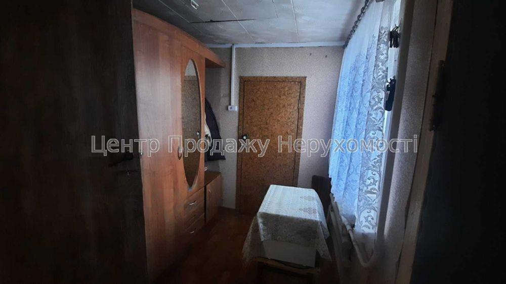 Фото Затишний будинок зі зручностями та молодим садом4