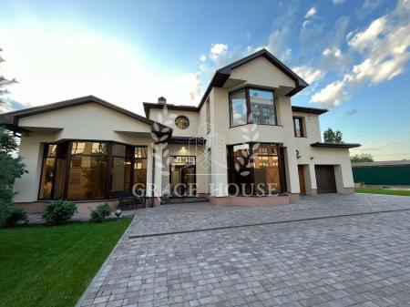 Продам 2-поверховий будинок