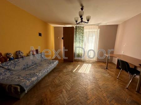 Продам 4-кімнатну квартиру