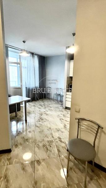 Продам 2-кімнатну квартиру