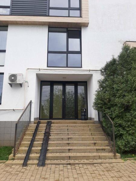 Продам 2-кімнатну квартиру