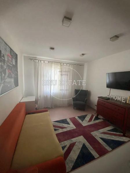 Продам 2-кімнатну квартиру