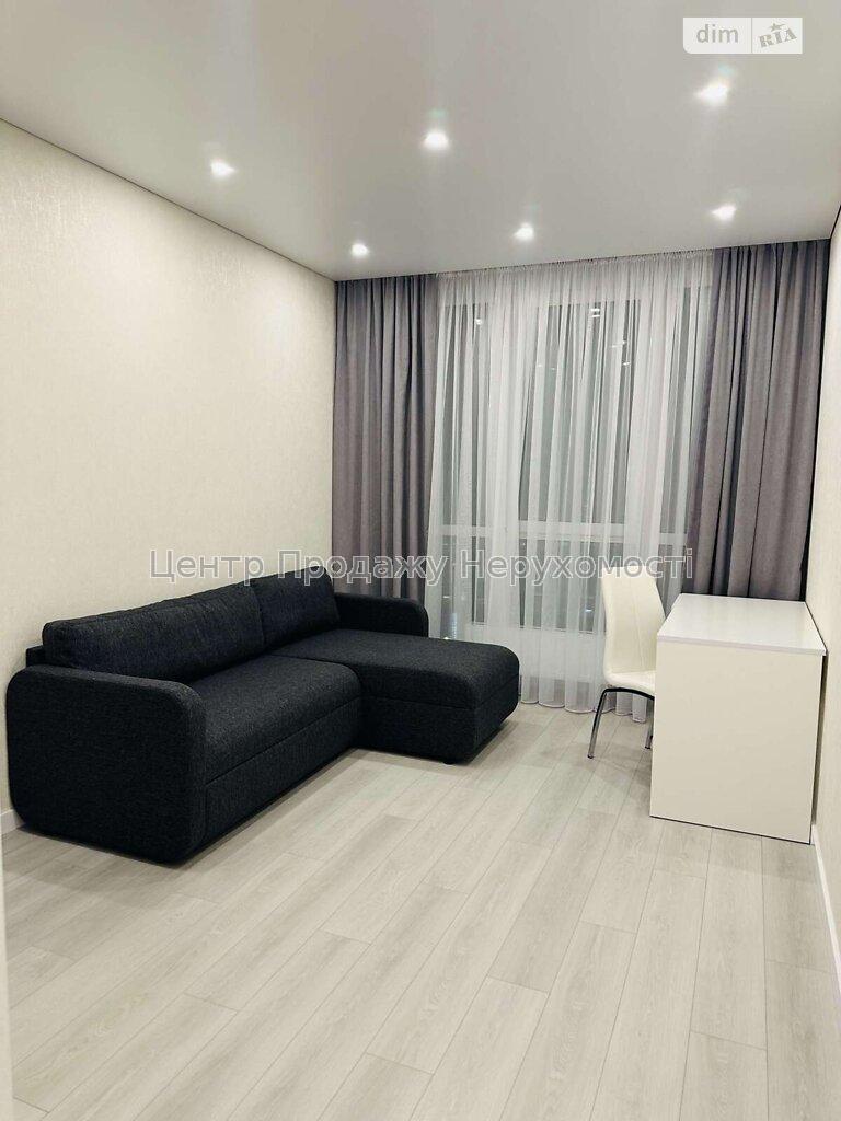 Фото Продаж квартири24