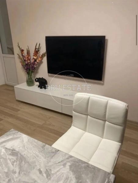 Продам 2-кімнатну квартиру