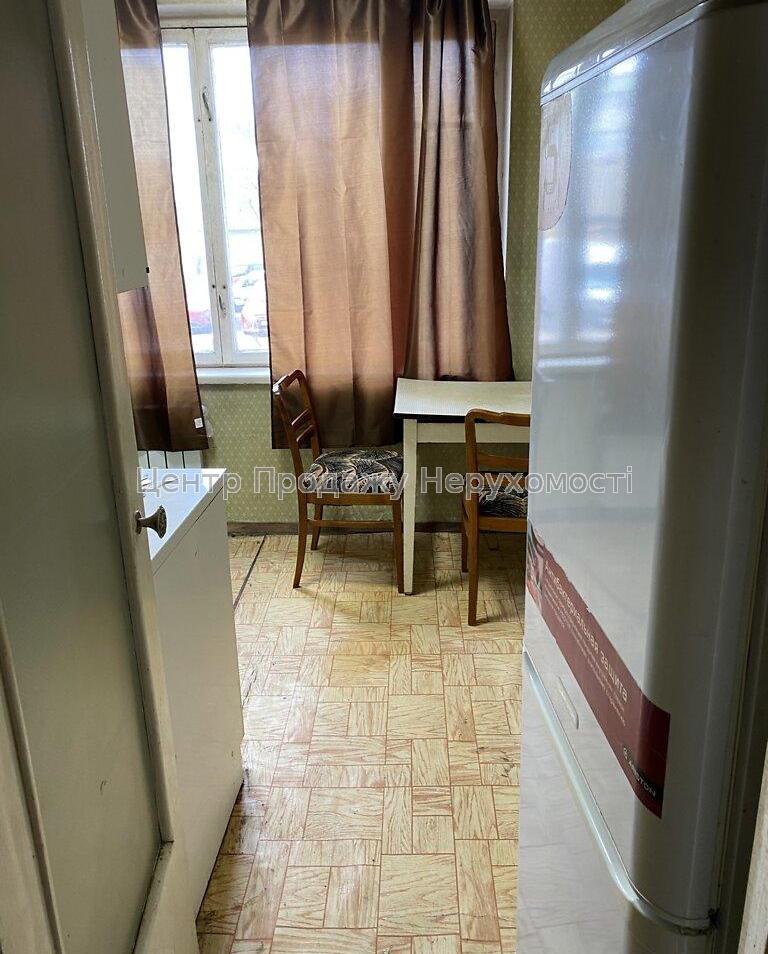 Фото Продається 3-кімнатна квартира в Києві ІВ2