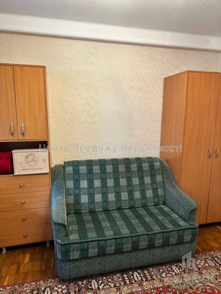 Фото Продам 3-кімнатну квартиру на Миколи Руденка, 2210