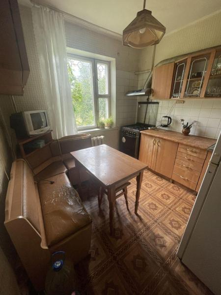 Продам 2-кімнатну квартиру