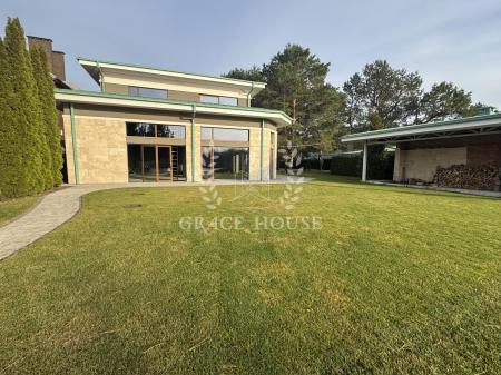 Продам 2-поверховий будинок