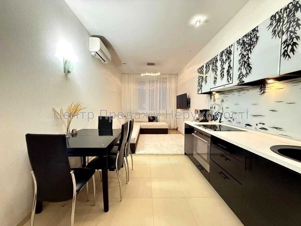 Фото Продам 2к квартиру ЖК Світлий Дім2