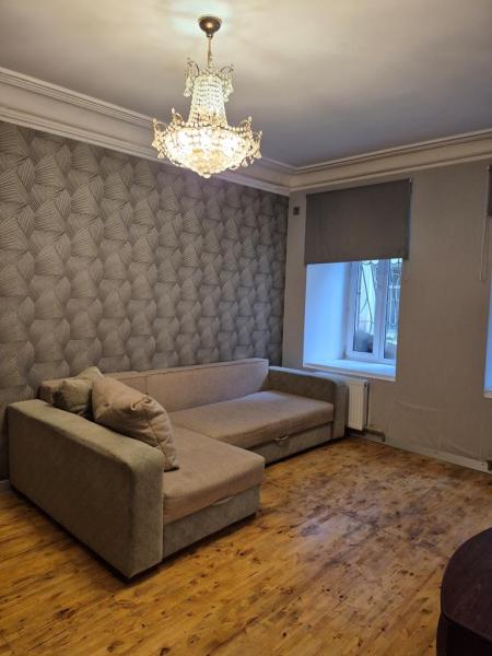 Продам 2-кімнатну квартиру