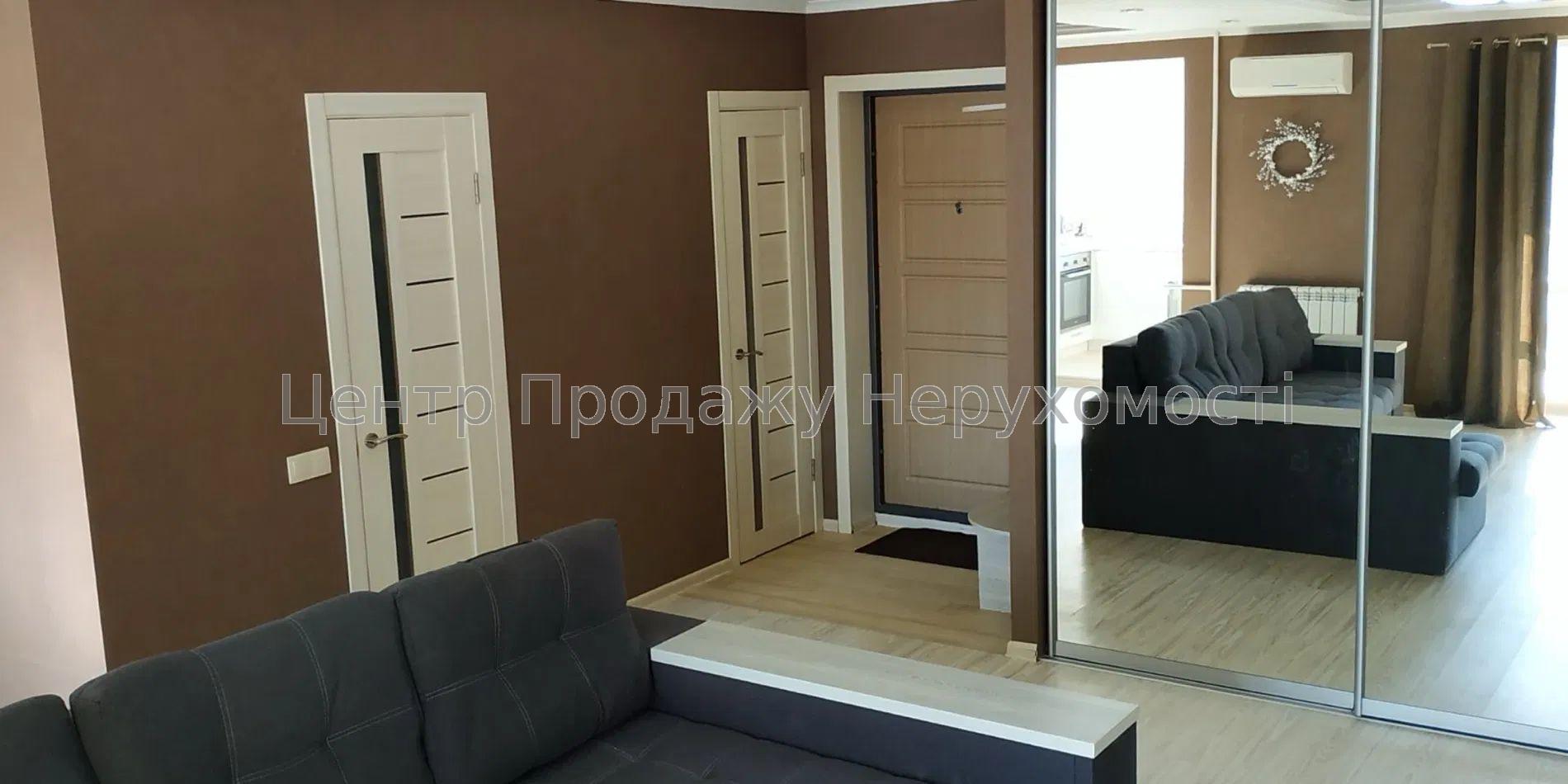 Фото Продам квартиру-студію по пр. Аерокосмічному в р-ні скляного переходу4