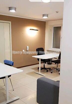 Фото Продам офіс на червоній лінії, метро Ботанічний Сад1