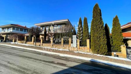 Продам 2-поверховий будинок, КГ&nbsp;«Маєток.&nbsp;Жемчужина&nbsp;Италии»