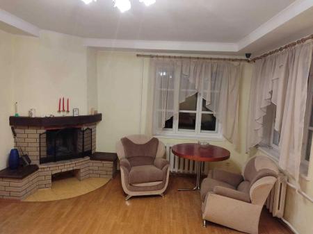 Сдам 3-этажный дом