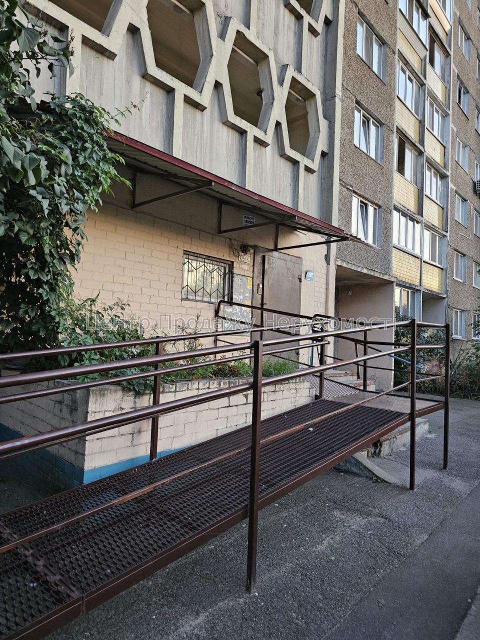 Фото Продаж 3-кімнатної квартири в Києві15