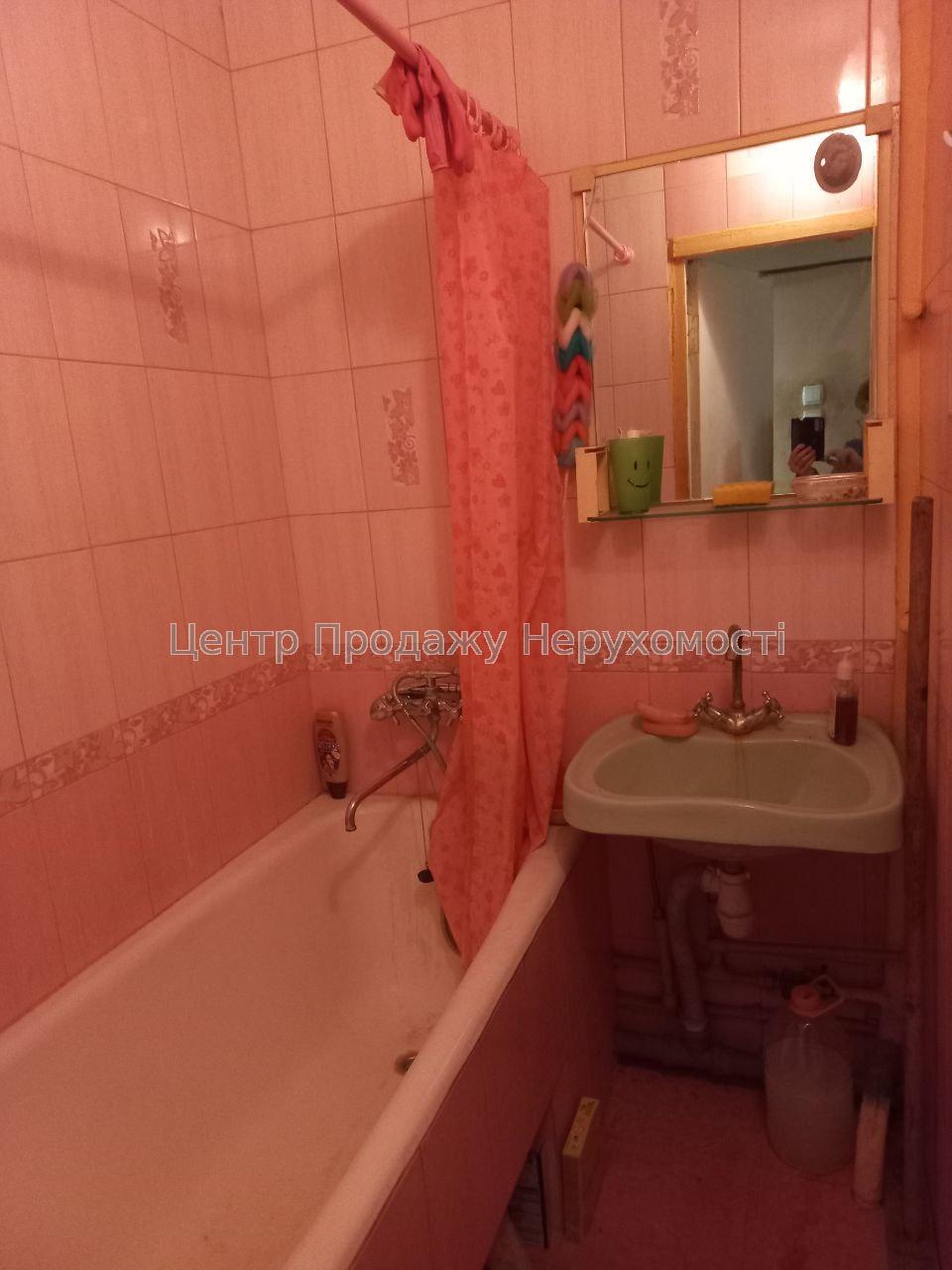 Фото Продам 3-к квартиру, Салтівка, Амосова8