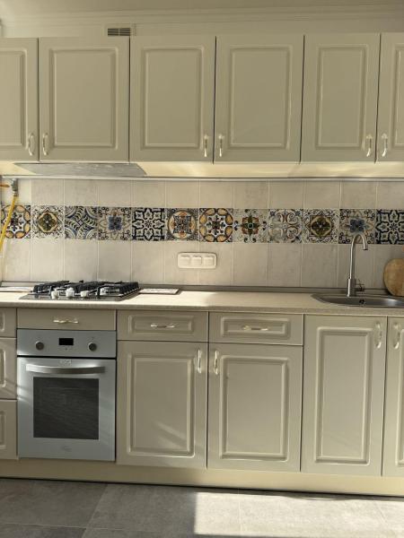 Продам 2-кімнатну квартиру